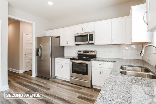 Photo - 295 Bramble Bush Trail