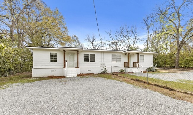 Building Photo - 1360 N Range St Unit 2