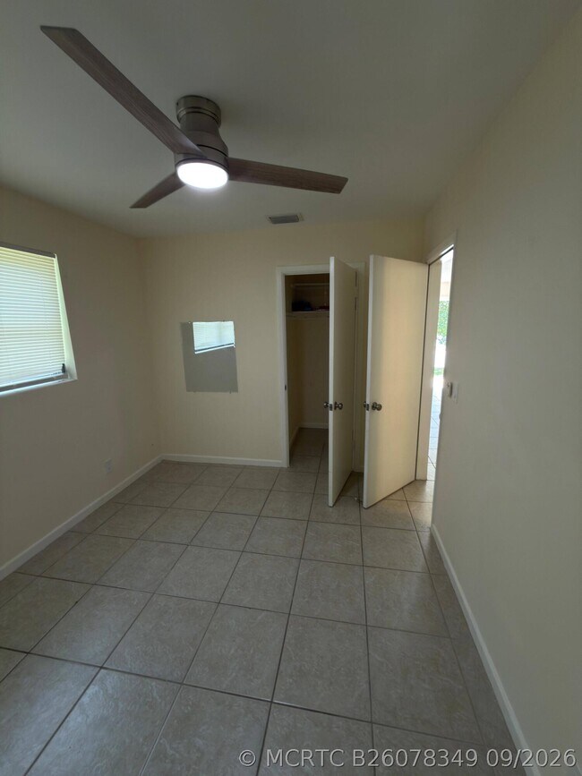 307 Northlake Dr