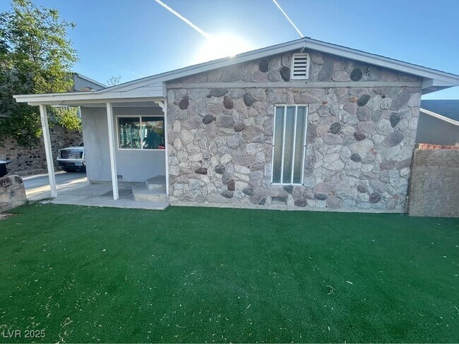 Photo - 1819 Harding St Townhome