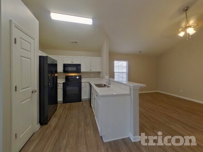 Photo - 1347 Braveheart Ln