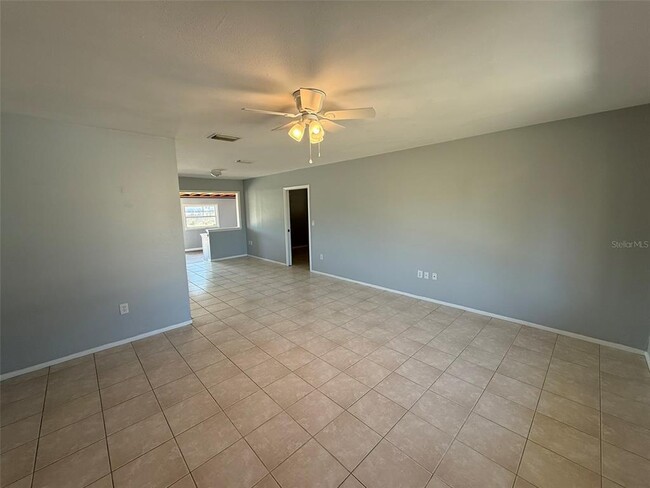 Photo - 3236 Montclair Cir