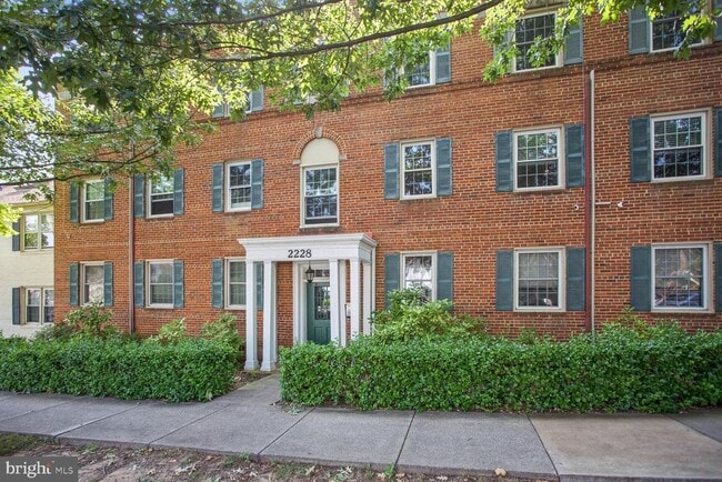 Building Photo - 2228 Washington Ave Unit 202 Rental