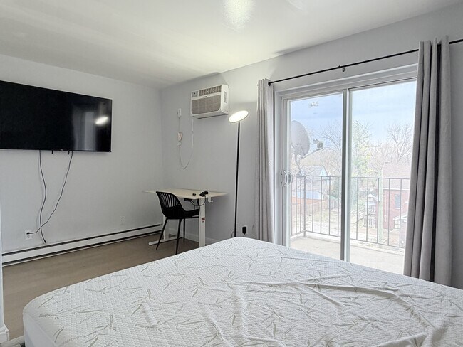 Photo - 1989 Wyandotte St W Unité 402