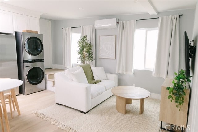 Photo - 737 N Frederic St