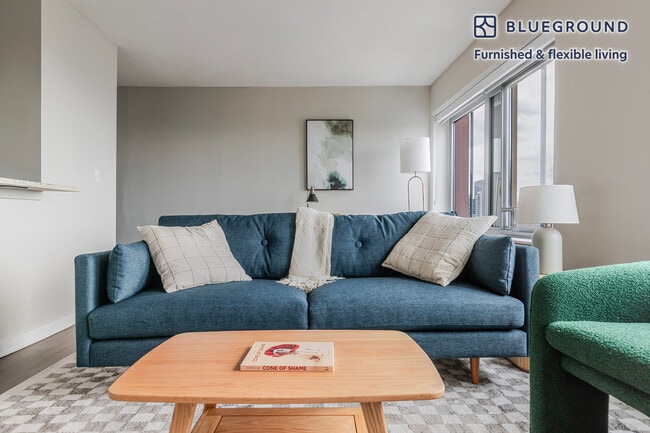 Photo - 121 W Chestnut St Unidad FL32-ID1292