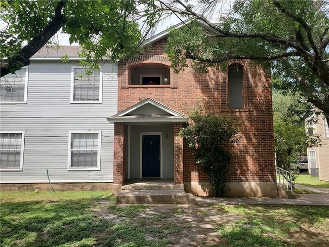 Building Photo - 4208 Duval Rd Unit B