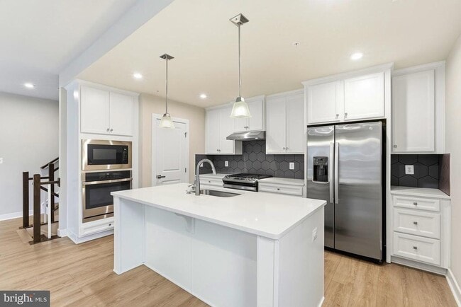Photo - 14540 George Carter Way