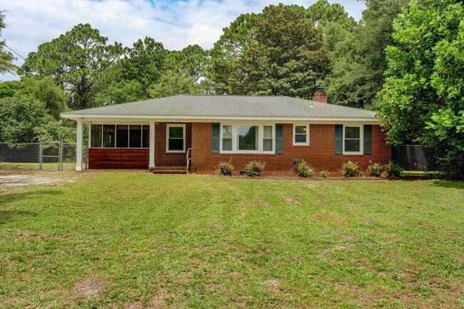 Photo - 219 Spruce Cir