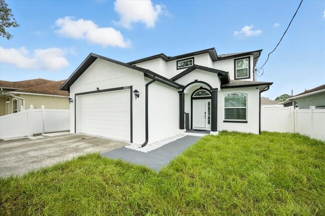 Building Photo - 3007 W Haya St