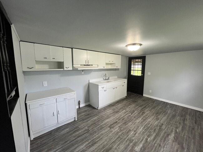 Photo - 410 Lakeview-