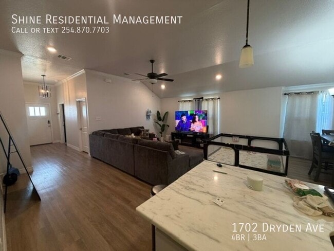 Photo - 1702 Dryden Ave
