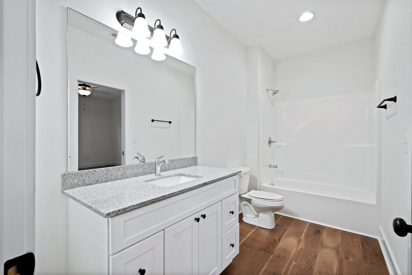 Large Bathrooms - 259 Baylor Ct