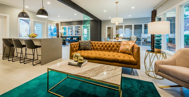 Crestwood Place Apartments