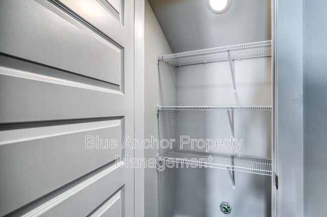 Photo - 109 S Grassland Rd