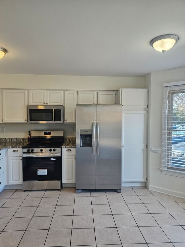 Photo - 304 Boerum Ct