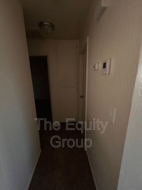 Photo - 10736 Railroad Ave