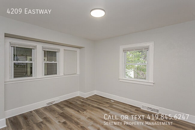 Photo - 4209 Eastway-