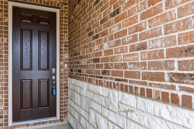 Photo - 18206 Spruce Cottage Dr