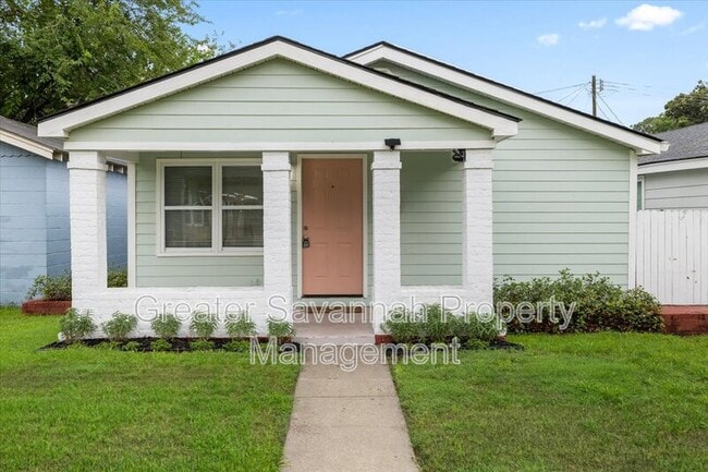 Photo - 705 W 47th St