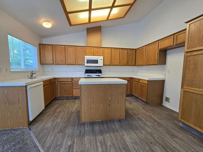 Photo - Beautiful Single Story Home in Double Diamond