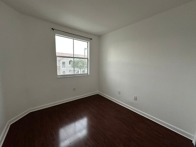 Photo - 1661 SE 29th Ct Unit 206
