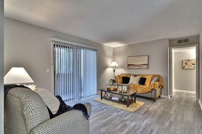 Granby Oaks Apartments