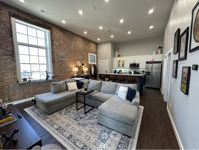 Building Photo - 1199 Central Ave