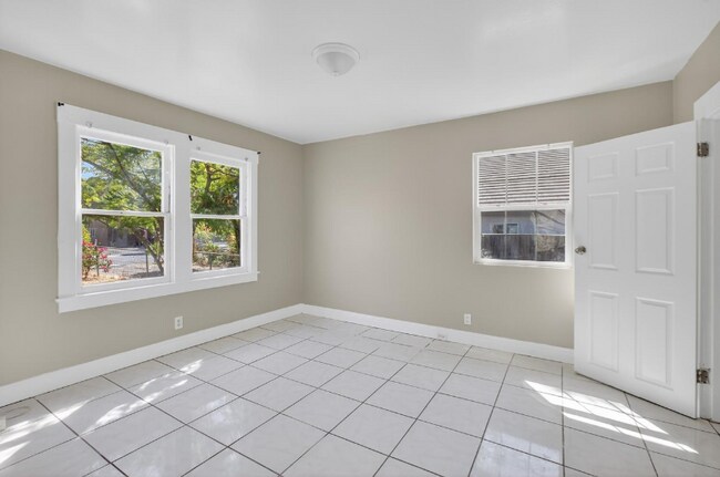 Photo - 5080 Enrico Blvd Unit 1