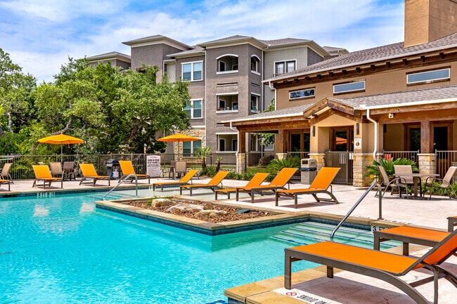 Twin Creeks at Alamo Ranch Apartments For Rent in San