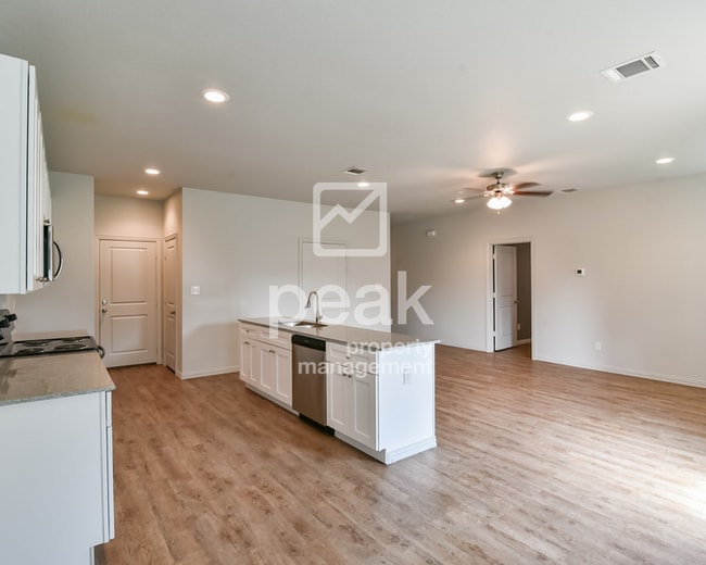 Photo - $1950! 3Bed/2Bath home in Fort Worth!