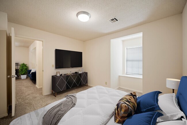 Photo - Waterford Place Apartments & Townhomes