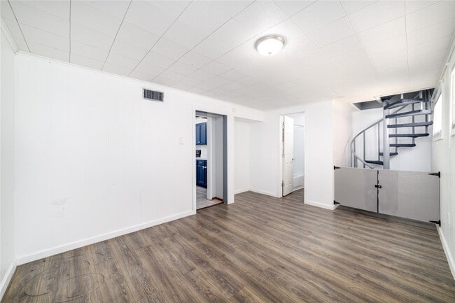 Building Photo - 1309 Jefferson St