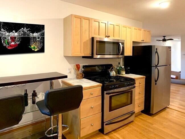 Photo - 148 Berkshire St Unidad 4