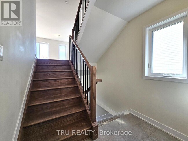 Photo - 146 Wallace St