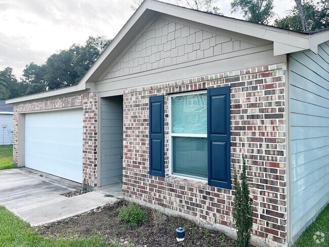 Building Photo - 15717 Del Norte Dr Rental