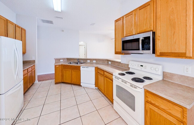 Photo - 893 Oak Arbor Cir