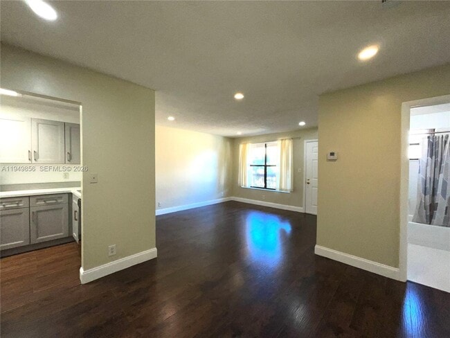 Photo - 10043 Winding Lake Rd Unit 201