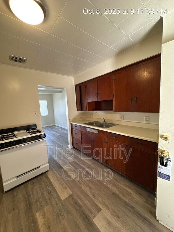 Photo - 514 E Cypress Ave Unit C