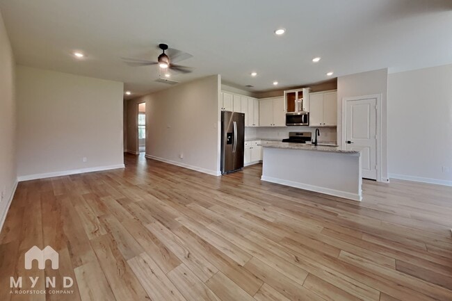 Photo - 6188 White Spruce Dr
