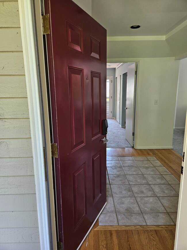 Photo - 9009 Avondale Rd NE