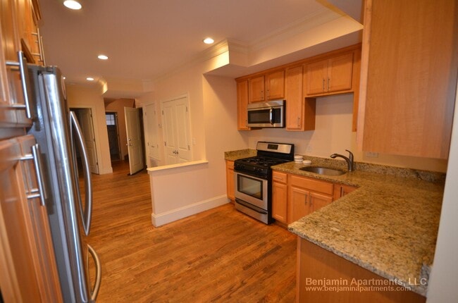 Photo - 25 Lothrop St Unidad 2