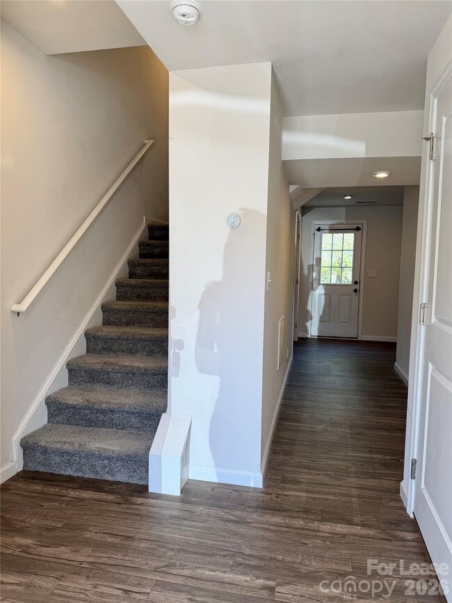 Photo - 828 Renee Ave