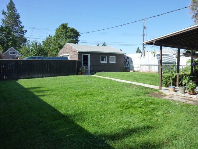 Photo - 1211 W Dalke Ave