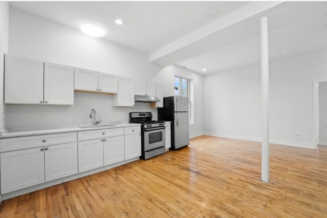 Photo - 1309 S Komensky Ave Unit Coach House