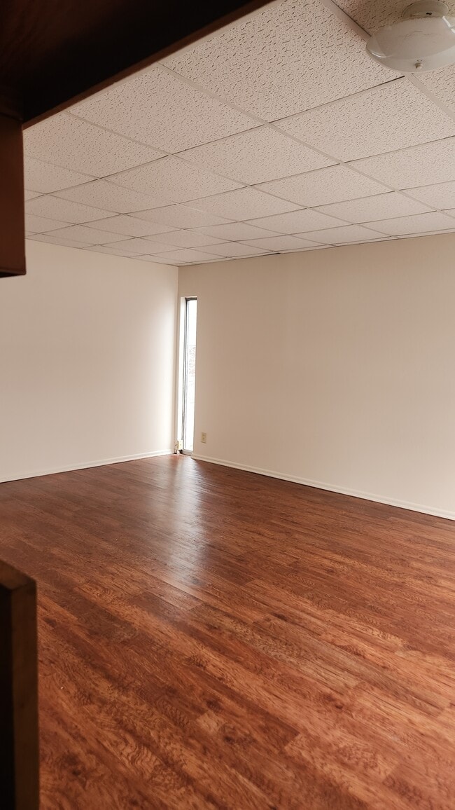 Photo - 408 S Poplar St Unit 0