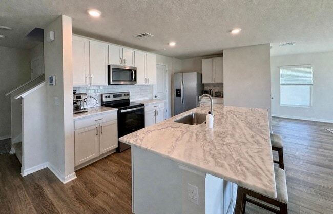 Photo - 10225 Kalamazoo Pl
