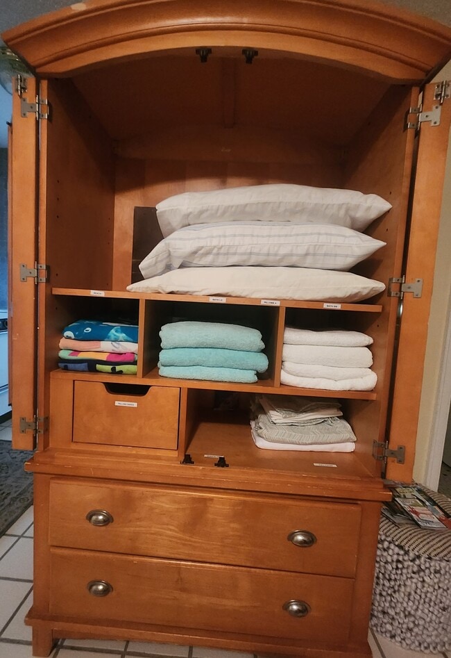 Photo - 483 E Shore Dr Unidad D-4