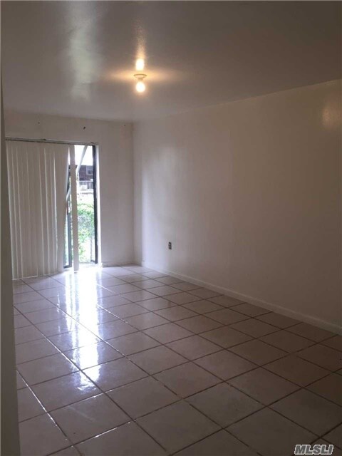 Photo - 406 Castle Hill Ave Unit 3 Fl