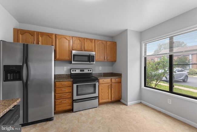 Photo - 2813 Cambridge Dr